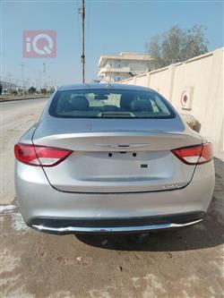 كرايسلر 200